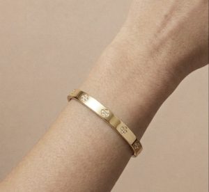 Bracelete Flor Dourado com Banho 18K