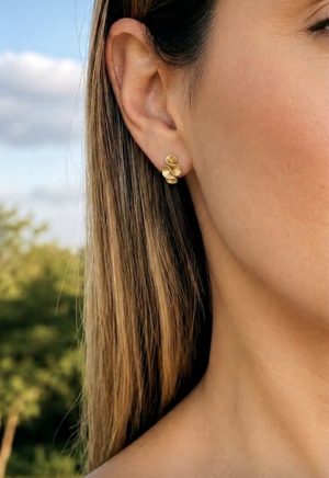 Brinco Orgânico Dourado Fosco em Prata 925
